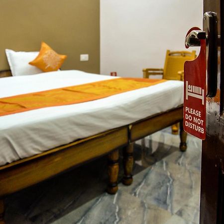 Oyo 7622 Varanasi Stays Esterno foto